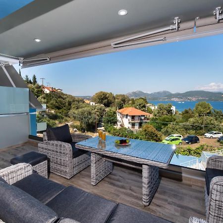 ניקיאנה Blue House Luxury Apartment מראה חיצוני תמונה